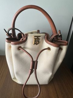 (Category: ) located in . Submitted by lena (Listing ID 1309206653, Image 1). Description: .