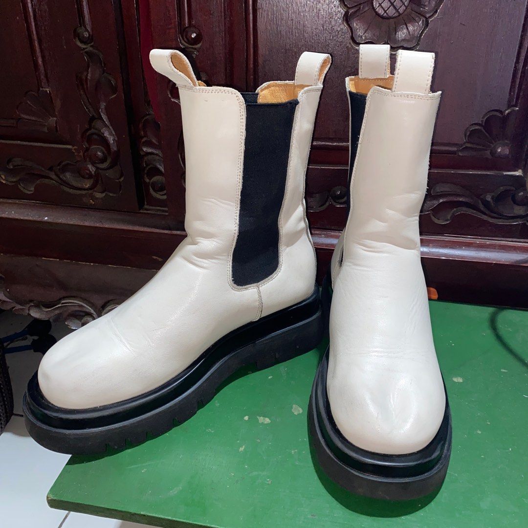 chelsea boots ankle chunky white black platform preloved leather