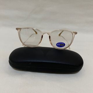 Clear eyeglasses