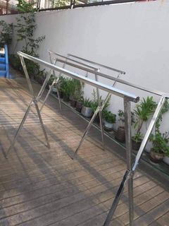 CLOTHES DRYING RACK
