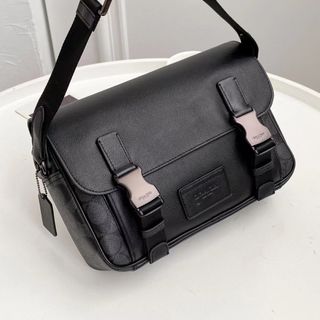 (Category: ) located in . Submitted by watchandbag (Listing ID 1309282196, Image 1). Description: .