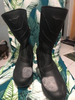 DAINESE MOTOCYCLE BOOTS FOR LADIES SELLING VERY LOW