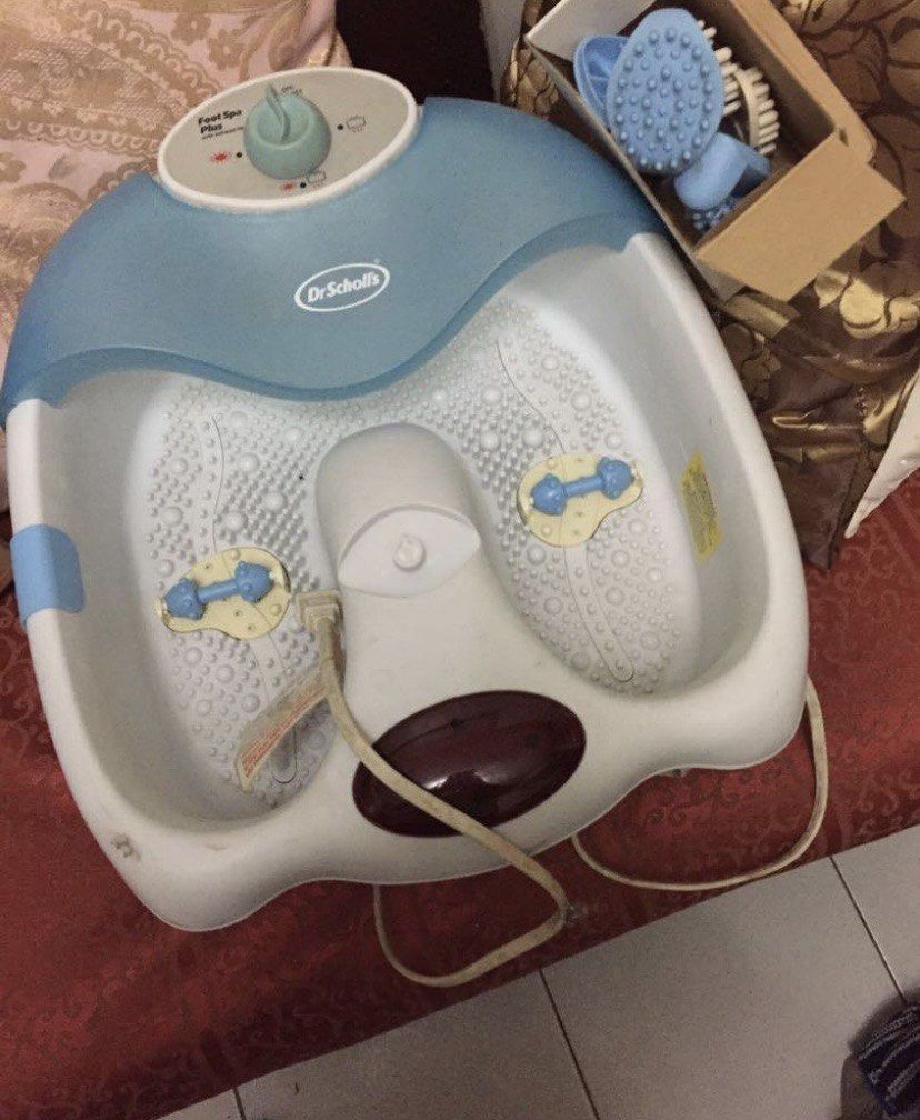 Foot Spa 110 volts 900 good condition (Category: Massage Devices) located in Quezon City. Submitted by balikbayanbuddy (Listing ID 1309222051, Image 2). Description: .