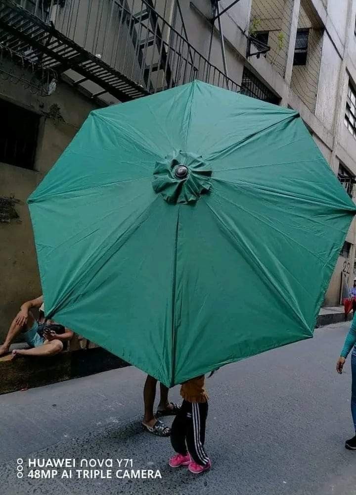 GARDEN UMBRELLA BIG SIZE (Category: Umbrellas) located in Quezon City. Submitted by fconnie15407950 (Listing ID 1309226603, Image 2). Description: .