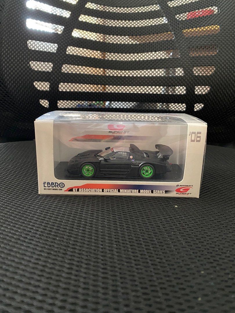 Honda NSX 06 supergt (Category: Vehicle & Diecast Models) located in Binan City. Submitted by spec.a (Listing ID 1309202531, Image 1). Description: Rare miniature and offical model by the gt association from Japan Honda nsx super gt500 test car 2006 .