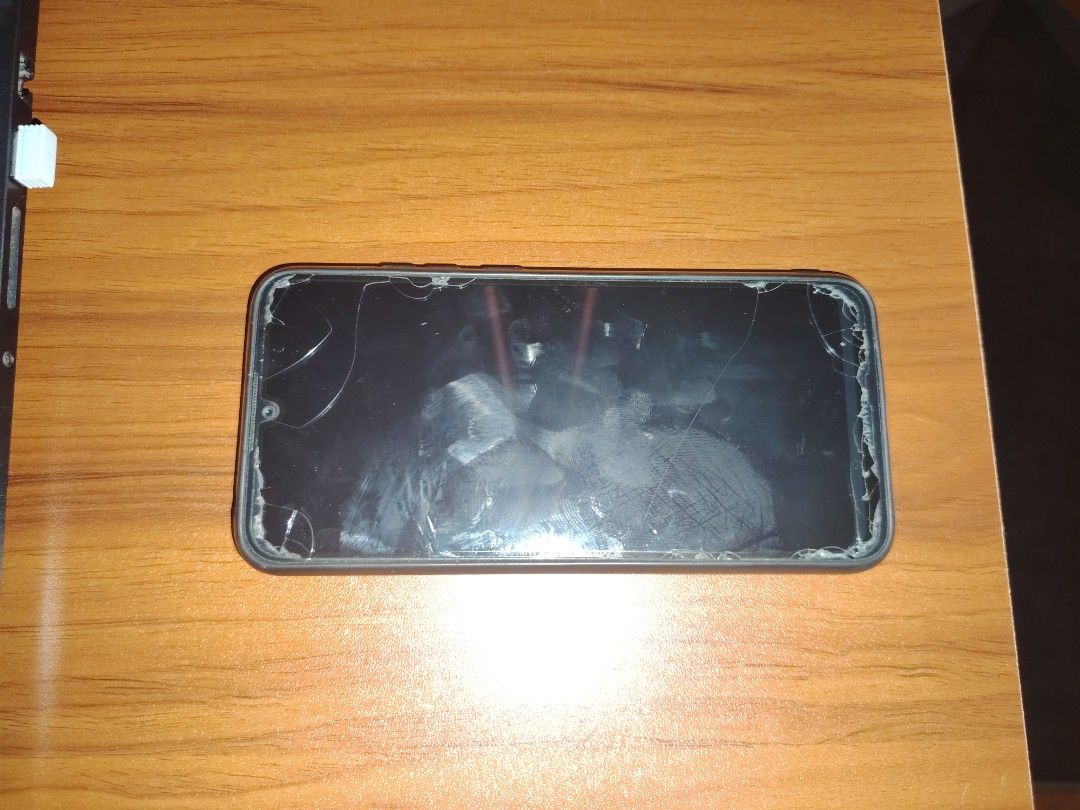 *REPRICED* Huawei Y6 Pro - 2019 (Category: Huawei) located in Pasay City. Submitted by rapcalilung (Listing ID 1309256254, Image 1). Description: *REPRICED* Item comes with mobile phone and case. No phone box, charger, earphones. Pre-loved, lady-owned. Good working condition, for social media, Zoom, MS Teams, Call of Duty Mobile, Mobile Legends. Can be inserted with Memory Card. With facial recognition. Reason for selling: De-cluttering, need fun