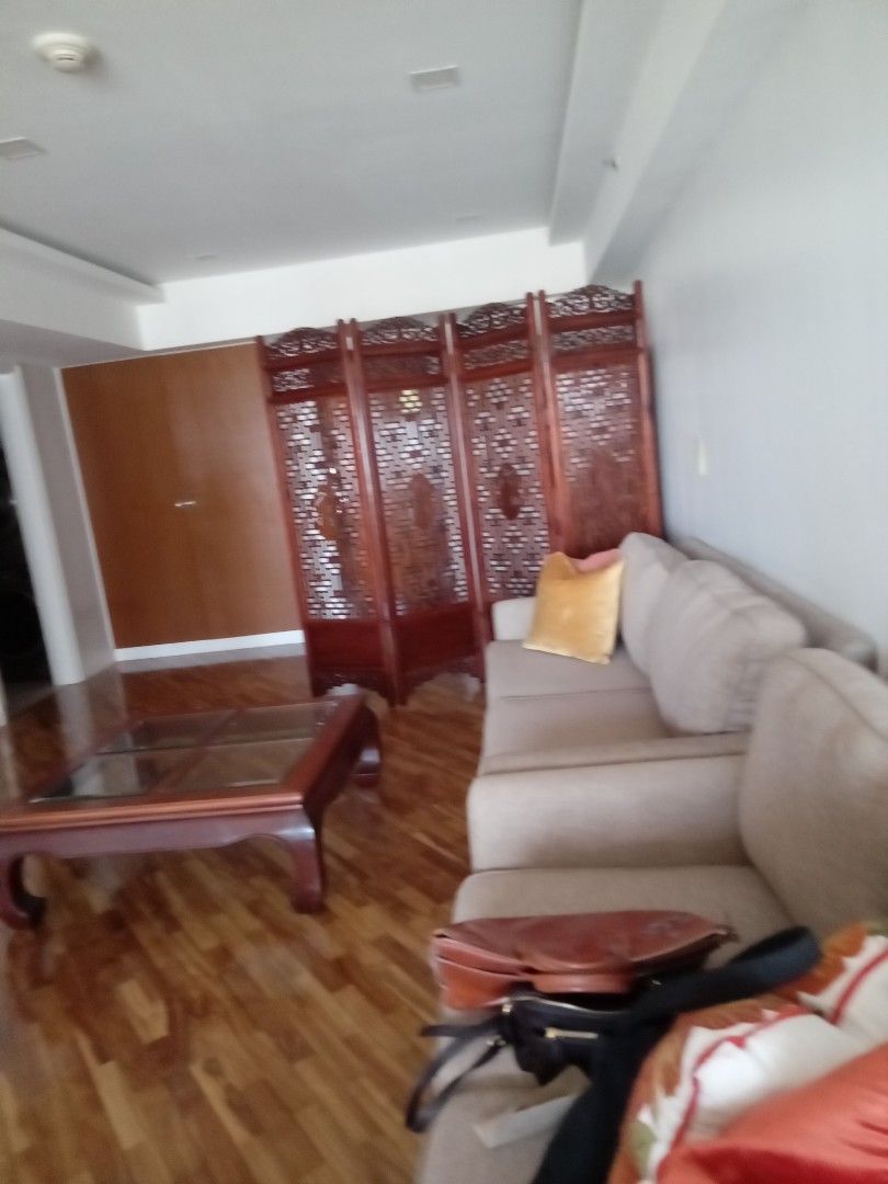 Joya North Rush Lease Ffurn 2 Bedrooms (Category: Apartments & Condos) located in Quezon City. Submitted by bengco99 (Listing ID 1309210917, Image 1). Description: Nice, just vacated Unit, for lease 105k, has 1 parking slot middle floor, views of both Rockwell inner compound n Makati Skyline n Pasig River from 2nd bedroom. has complete kitchen appliances for contact Please call Beng for info n appointment.