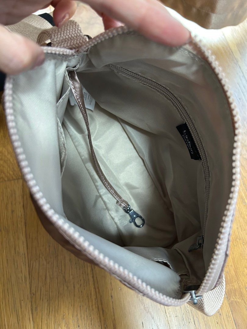 Kipling (Category: Cross-body Bags) located in Singapore. Submitted by tse_ern (Listing ID 1309279853, Image 7). Description: Never used before.. no stains.. brand new. Measurements as shown in the pictures.