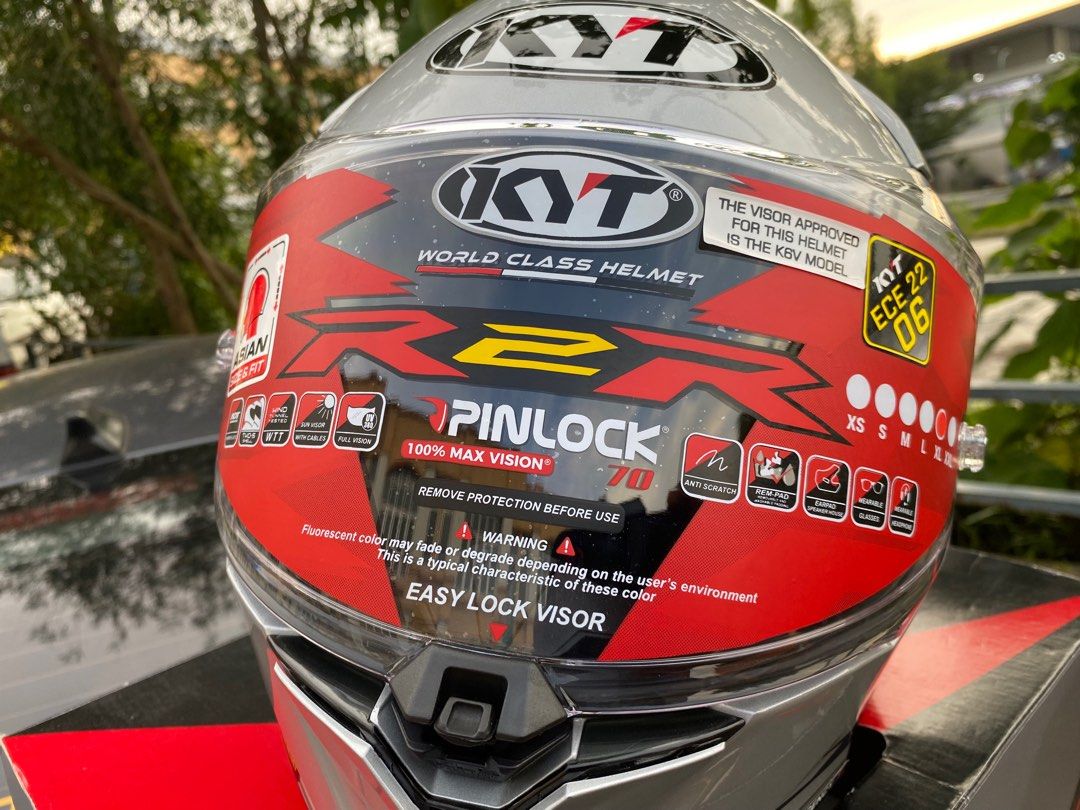 KYT R2R FULLFACE RED BULL EDITION, Auto Accessories on Carousell