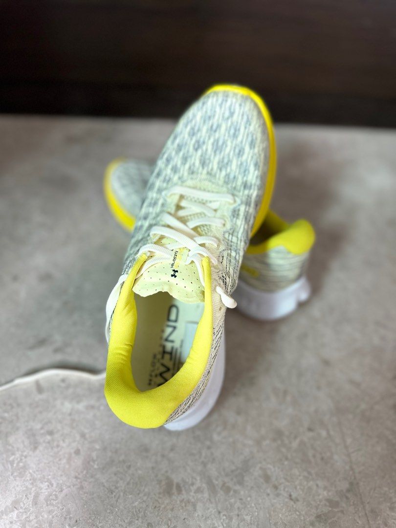 New under armour shoes that look like yeezys deals