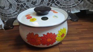 Lily vintage enamelled cookware 20cm floral induction compatible from Japan
