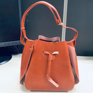 （分類：）位於 。 由 luxlily1 提交（商品編號 1309329454，圖片 1）。簡介： 。