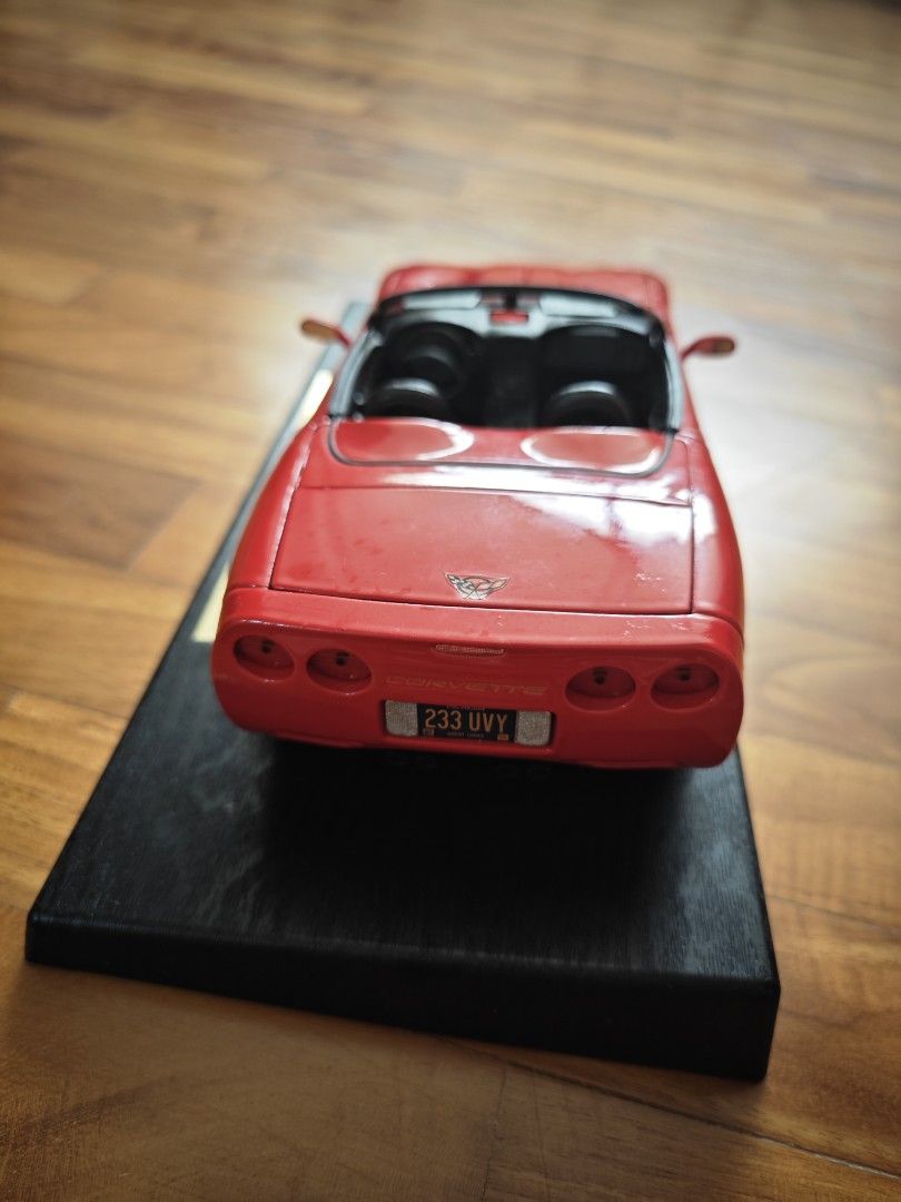 Maisto 98 Corvette convertible Special Edition Hobbies Toys Memorabilia Collectibles Vintage Collectibles on Carousell
