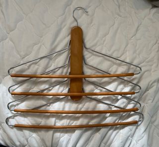 Multiple hanger set
