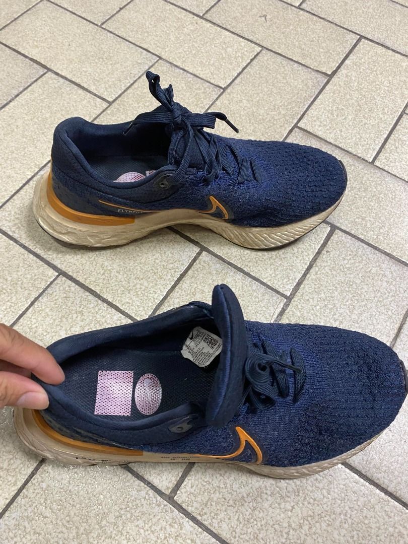 Nike React Infinity Run Flyknit 3 Premium Dark Obsidian (Category: Sneakers) located in Pasig City. Submitted by bootsoftravel_ph (Listing ID 1309260044, Image 2). Description: Nike React Infinity Run Flyknit 3 Premium Dark Obsidian used - Good FOR SALE No box Legit Issue: need wash Price 2,200 size 9.5US Can do meetups; Pasig, Mandaluyong, Marikina, Manila, Taguig, Taytay, Cainta *Could also do shipping(lalamove) Jrs. Lbc.