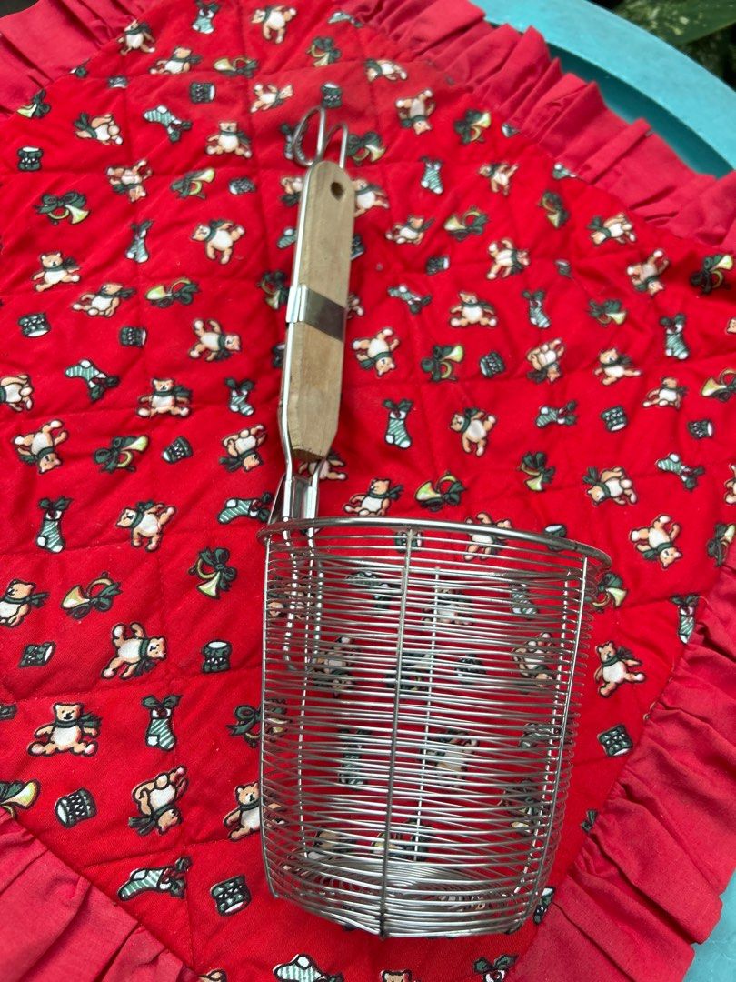 Noodle strainer w/ wooden handle (Category: Cookware & Accessories) located in Quezon City. Submitted by beah07 (Listing ID 1309342529, Image 1). Description: .