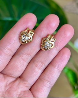 Old diamonds omega clip back earrings in 10 Karat Gold