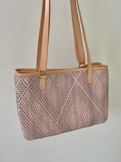 [ON HAND] RARE HaloHalo Store Mini Trabaho Twist Tote Bag in Pink/Grey