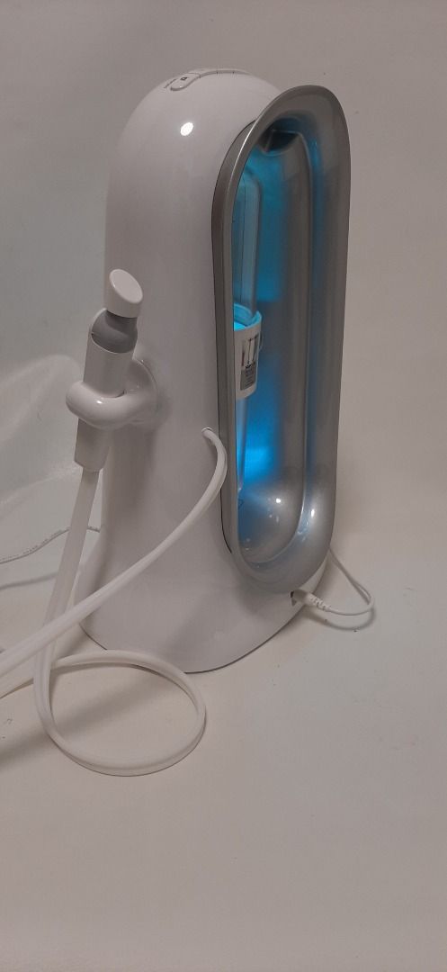 Original Abeluna Aqua Peeling Beauty Device (Category: Face Care) located in Makati City. Submitted by glempol-1 (Listing ID 1309337399, Image 3). Description: Unused with original box Brand new price: 14,000 ABELUNA FACIAL MACHINE AQUA-PEEL FACIAL OR HYDRADERMABRASION AT HOME. ABELUNA IS A FIRST-EVER PORTABLE AQUA-PEELING DEVICE THAT CAN PERFORM HYDRADERM FACIAL TREATMENT AT HOME. IT HAS A BEAUTIFUL DESIGN THAT WILL PERFECTLY FIT IN ANY INTERIOR