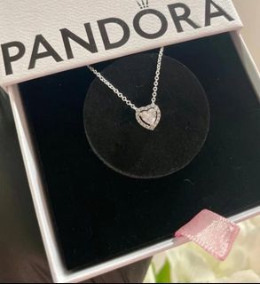 Pandora elevated heart necklace 💘silver