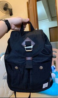 Preloved Doughnut Black Nylon Backpack ⛰️😍♥️