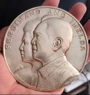 Rare medal of Ferdinand Marcos and Imelda marcos