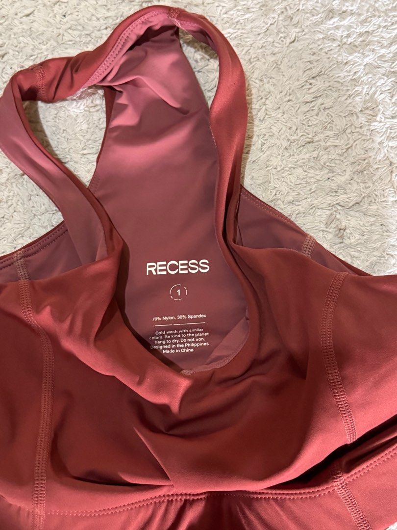 Recess Sports Bra (Category: Activewear) located in Quezon City. Submitted by saltedaway (Listing ID 1309204737, Image 2). Description: Size 1.