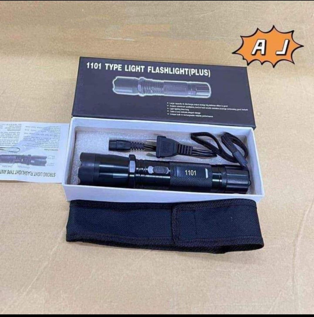 RECHARGEABLE FLASHLIGHT (Category: Flashes) located in Quezon City. Submitted by fconnie15407950 (Listing ID 1309259880, Image 1). Description: .