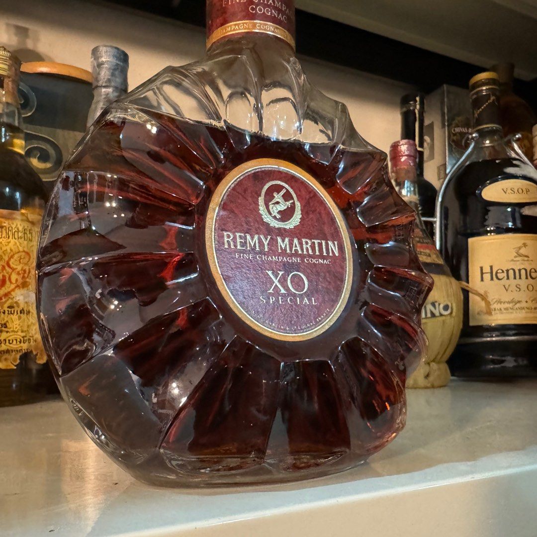 Remy Martin XO Special Cognac 1990s 700ml, Hobbies & Toys, Memorabilia & Collectibles, Vintage Collectibles on Carousell Remy Martin XO Special Cognac 1990s 700ml, Hobbies & Toys, Memorabilia & Collectibles, Vintage Collectibles on Carousell
