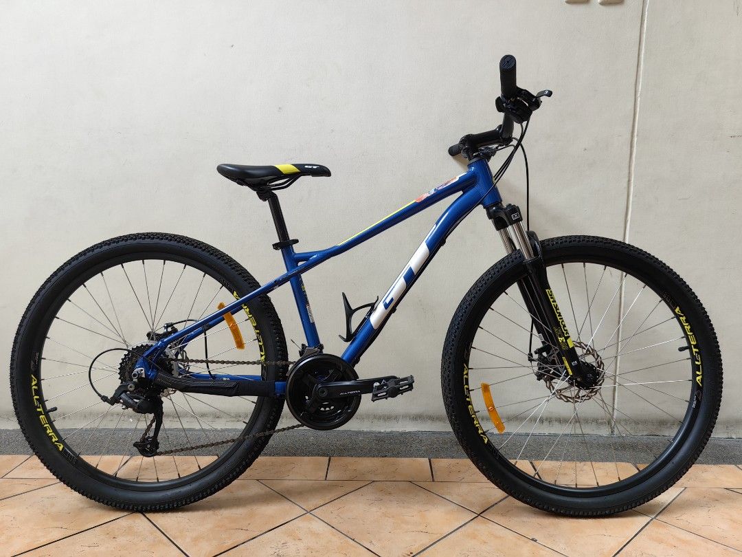 Rush GT Aggressor Sport MTB not Mountainpeak (Category: Bicycles) located in Manila. Submitted by mino.espartero (Listing ID 1309257490, Image 1). Description: GT AVALANCHE SPORT XSMALL (WHEEL SIZE: 27.5) FRAME: GT 6061 T6 Aluminum Frame, Triple Triangle w/ Floating Seat Stays, Internal Cable Routing, Dropper Post Routing, Boost 141 Forged Drop-outs w/ Disc Brake Mounts, Zero Stack Tapered 1 1/8”- 1.5” Head Tube, 27.5/29” Wheels FORK: SR Suntour 