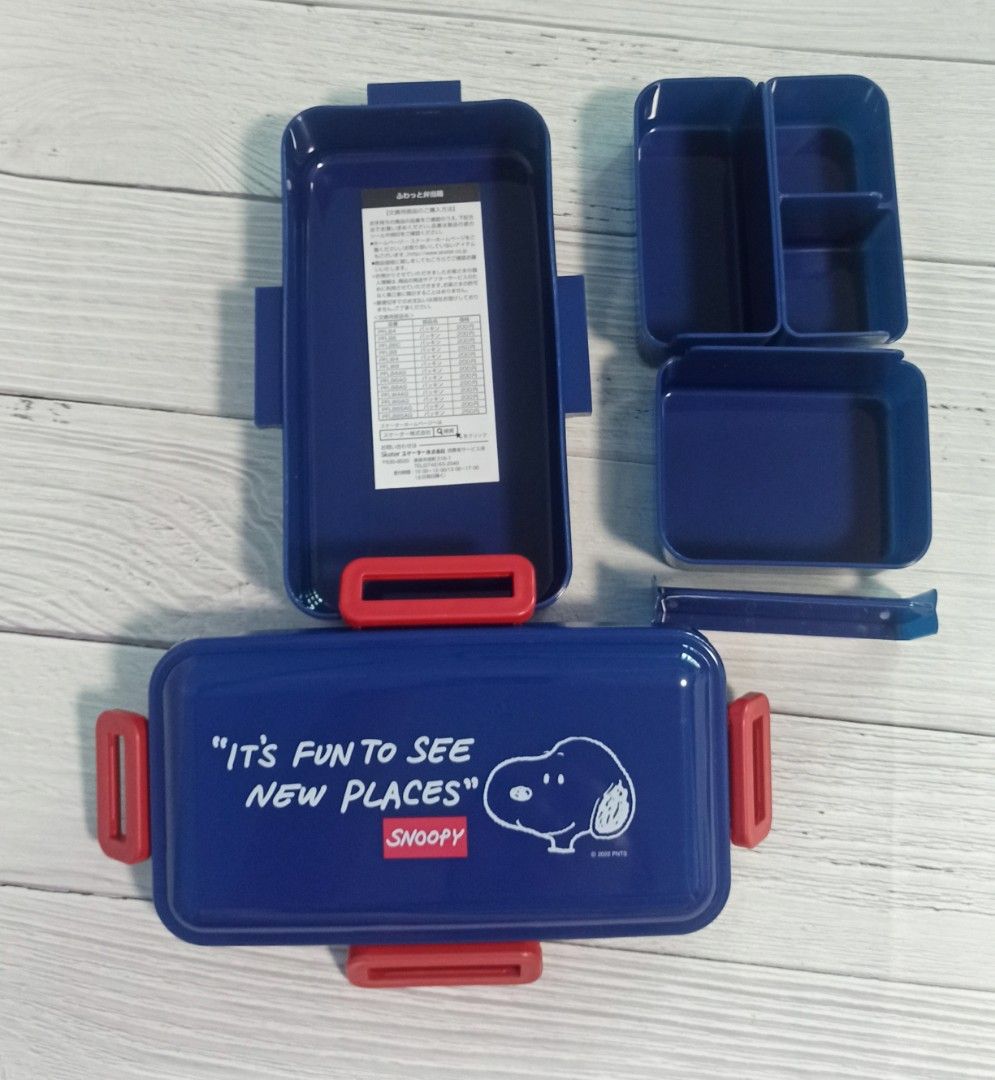Skater Snoopy 830ml Lunchbox (Category: Food Organization & Storage) located in Bacoor. Submitted by japanice_aniks (Listing ID 1309196960, Image 3). Description: FIXED PRICE Made in Japan with removable tray and divider MOP: BDO | BPI | GCash | GoTyme | Maya.
