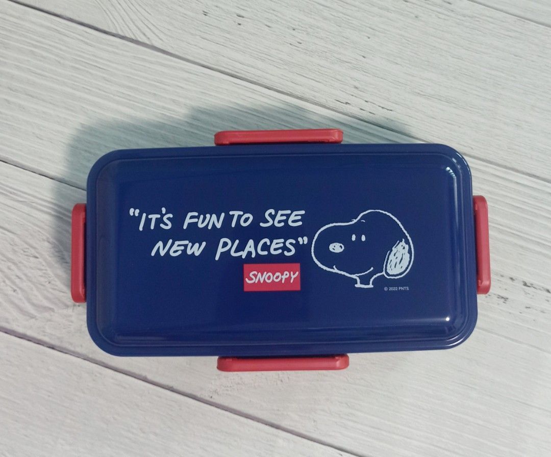 Skater Snoopy 830ml Lunchbox (Category: Food Organization & Storage) located in Bacoor. Submitted by japanice_aniks (Listing ID 1309196960, Image 1). Description: FIXED PRICE Made in Japan with removable tray and divider MOP: BDO | BPI | GCash | GoTyme | Maya.