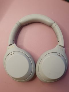 Sony headphones WH-1000xm4 Noise cancelling ₱13,999
