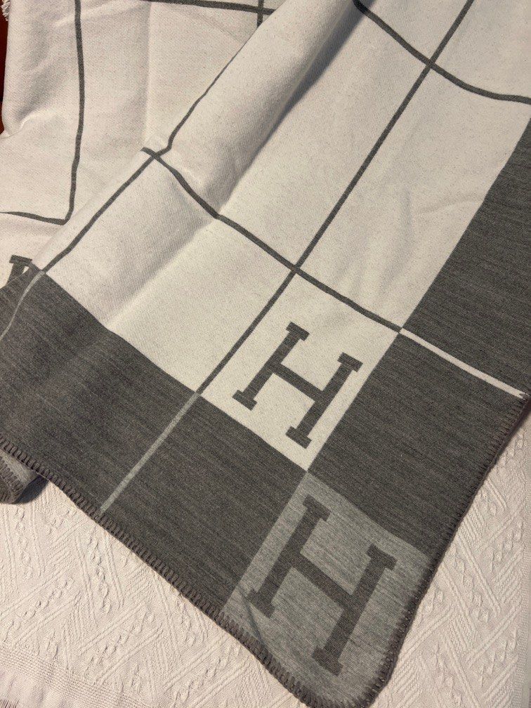 100 wool throw blanket clearance