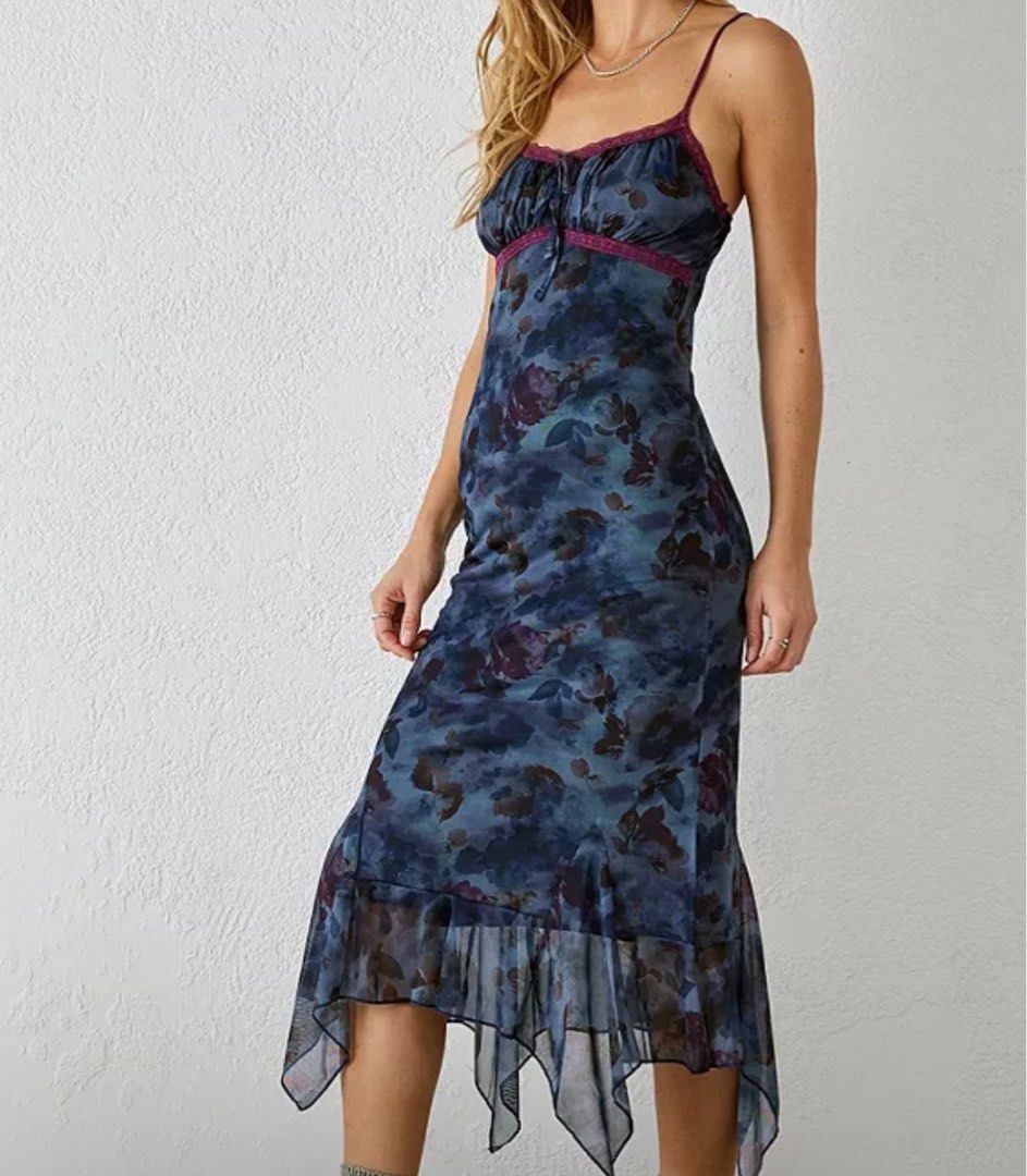 Urban outfitters quartz blue bloom floral asymmetrical mesh midi dress, Women's Fashion, Dresses & Sets, Dresses on Carousell Urban outfitters quartz blue bloom floral asymmetrical mesh midi dress, Women's Fashion, Dresses & Sets, Dresses on Carousell