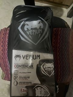 Venum Boxing Gloves - 12OZ (with free hand-wrap)