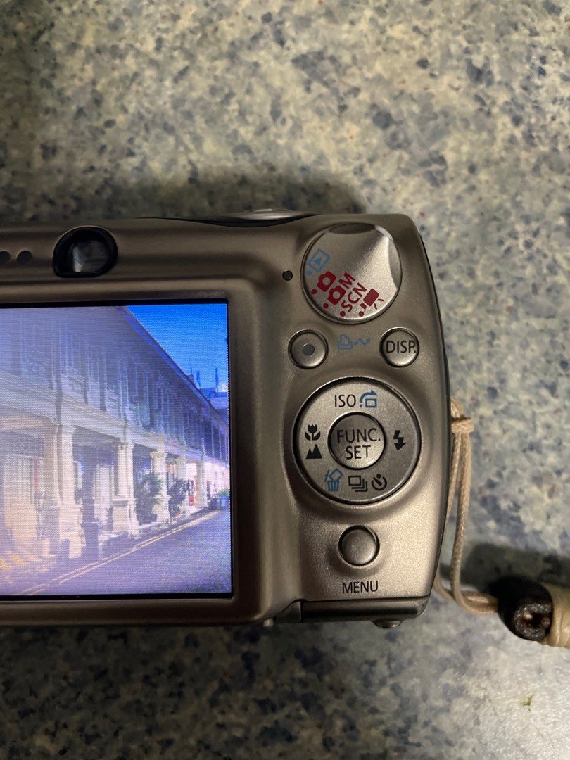 Vintage rare Titanium Canon ixy digital 1000, Photography, Cameras