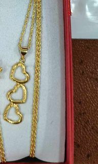 18k pure gold necklace with triple heart pendant