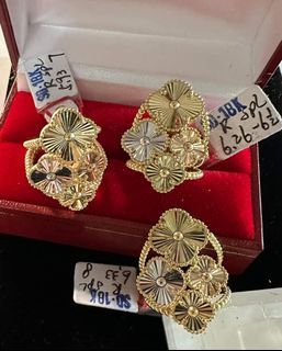 18K Saudi Gold Alhambra ring