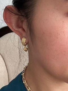 18K Saudi Gold Clip heart earrings