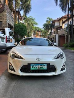 2013 Toyota  FT 86  Gas Pearl white Manual