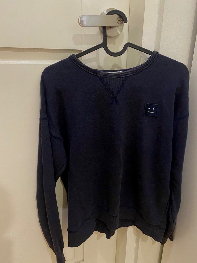 Acne Studios Sweater (Category: Coats, Jackets and Outerwear) located in Paranaque City. Submitted by jujudeclutterss (Listing ID 1309407025, Image 2). Description: Acne Studios Sweater with tags Blue Gcash payment only. I will not accept gcash protect. I will not accept COD. Shipping is shouldered by the buyer. Buyer can pick any courier they want. Loc is Parañaque. .