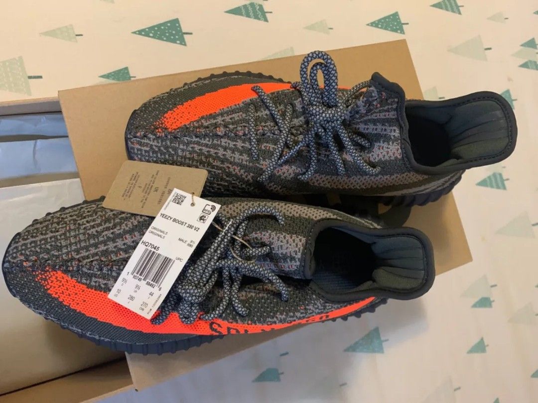 Adidas Yeezy Boost 350 V2, 女裝, 鞋, 波鞋- Carousell