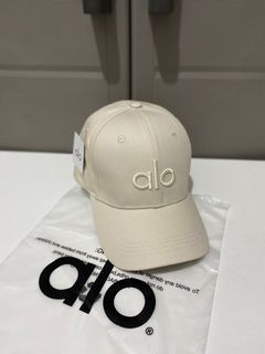 Alo Yoga Off-Duty Bare Beige Structured Velcro Embroidery Cap