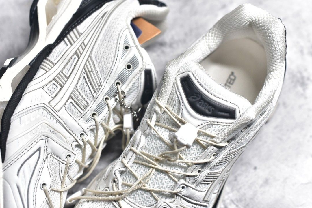 ASICS GEL KAYANO 14 Off white black shoes