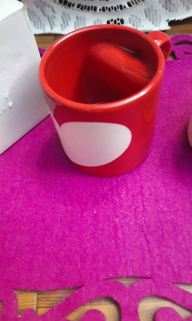 Avon vintage ceramic heart mug 3x3" (Category: Coffee & Tea Tableware) located in Manila. Submitted by luckycharm_215 (Listing ID 1309502288, Image 2). Description: price per pc.