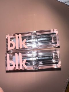 BLK Cosmetics: Pillow Matte Lipstick in FLIRT and JELLY