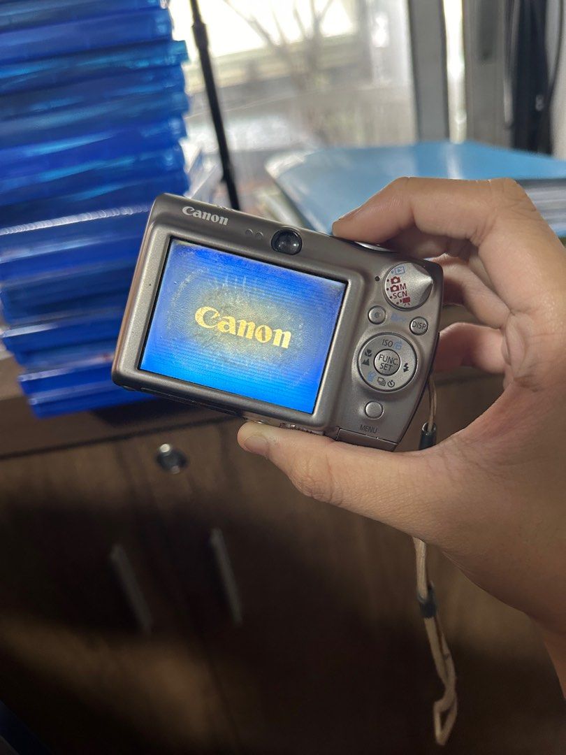 Canon Ixus 900 Ti digicam digital camera (Category: Cameras) located in Quezon City. Submitted by consoleciety (Listing ID 1309435037, Image 1). Description: unit only, no batt no sd ISSUE: LENS ERROR, RESTART CAMERA what i tested before this happened: —zoom works —flash works —sample shot at the last slide pick up only at fairlane, fairview.