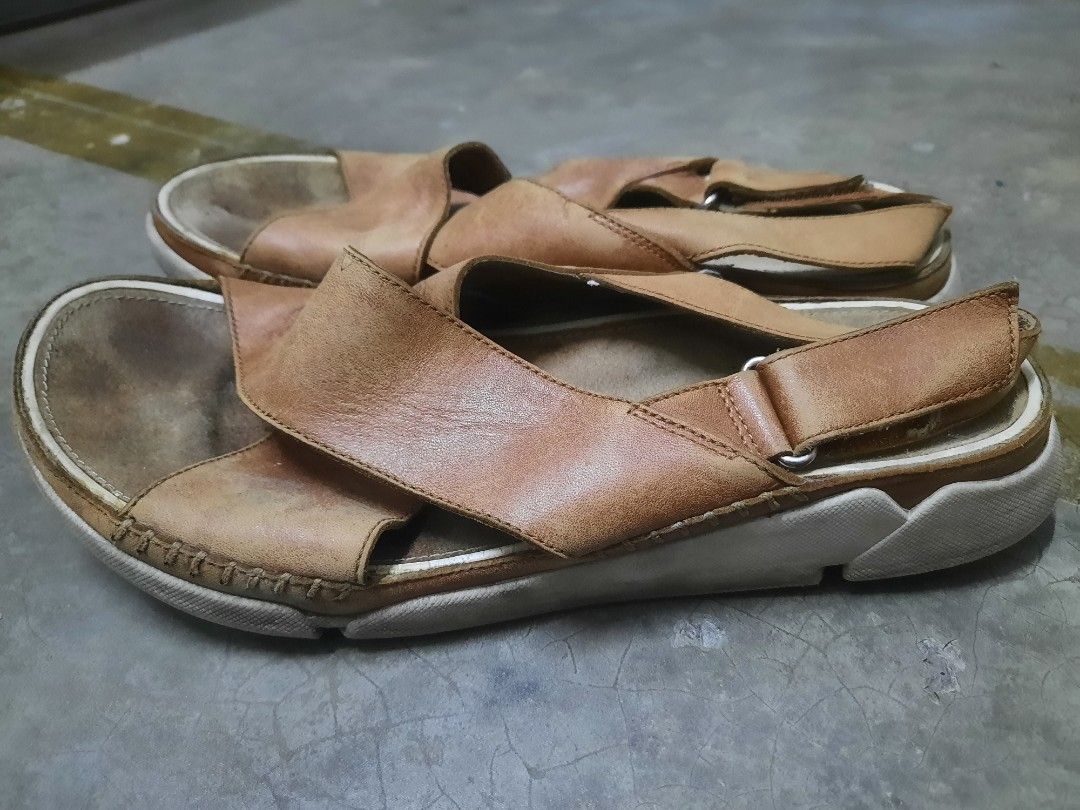 CLARKS women sandals leather size UK6 Women s Fashion Footwear Sandals on Carousell