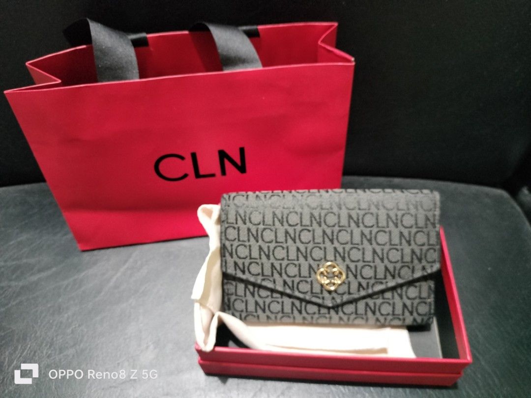 CLN Bifold Wallet (Category: Luxury Bags & Wallets) located in Tanza. Submitted by ireennee (Listing ID 1309387702, Image 1). Description: Comes with original bag and box and dustbag • RFS: declutter.